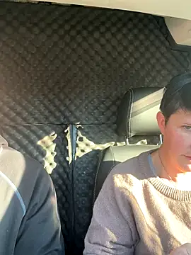 Reggie_roxie live sex cam