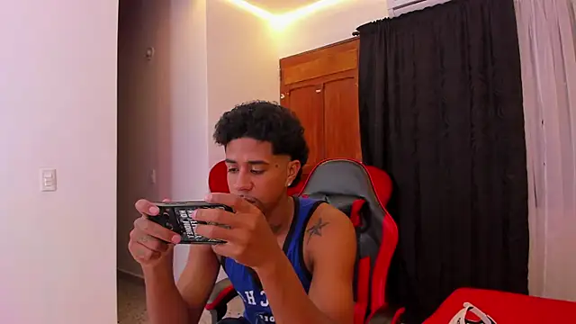 violet_and_myers live sex cam