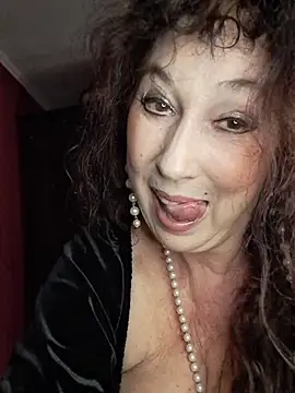 GypsyEsmeralda live sex cam