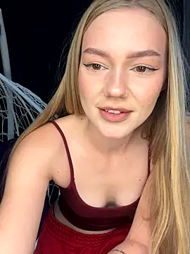 MilaMoone live sex cam