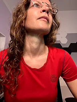 AnnikaRose live sex cam