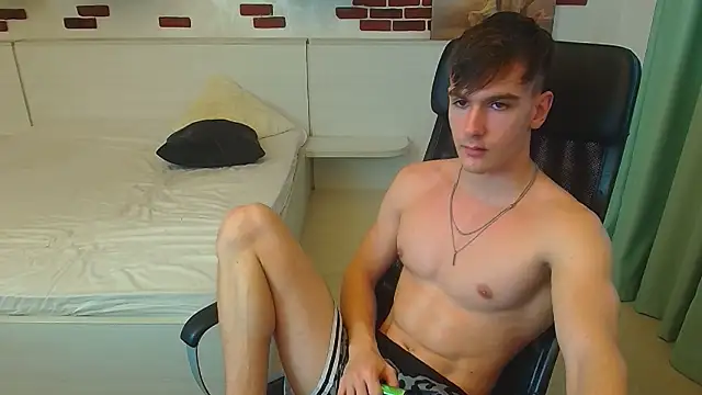 BradyFlint live sex cam