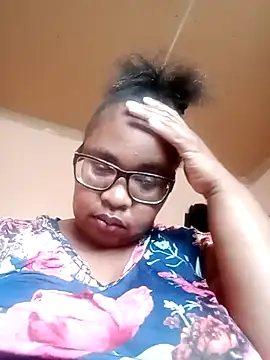 ZOQULUx live sex cam