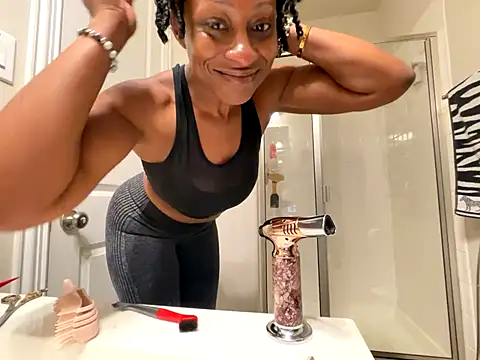 wynterheat live sex cam