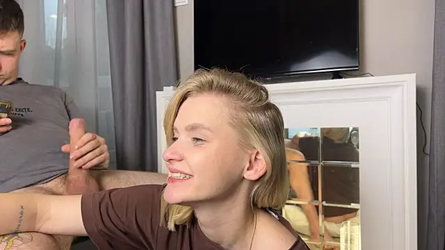 Adelovenick live sex cam