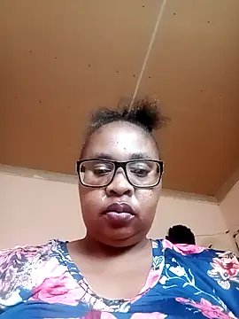 ZOQULUx live sex cam