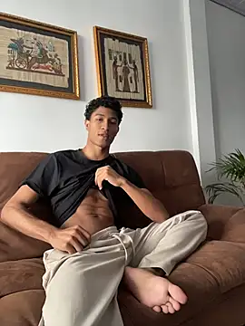 Masterikee live sex cam