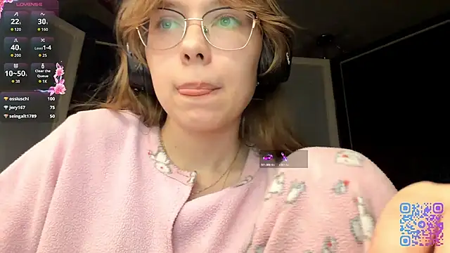 LouettaTornese live sex cam