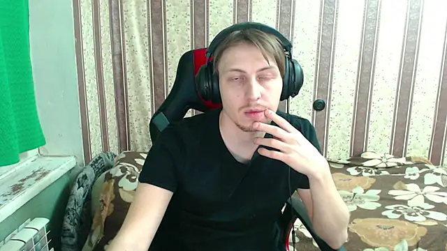 darienlarge live sex cam