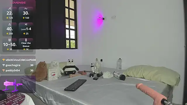 Benjamin_Buster live sex cam