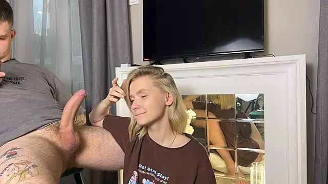 Adelovenick live sex cam