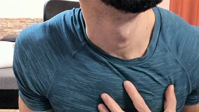 HotHunkTrainer live sex cam