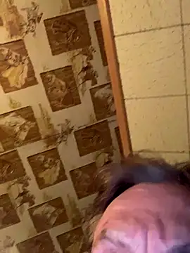 Tonybaloney1972 live sex cam