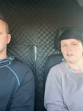 Reggie_roxie live sex cam