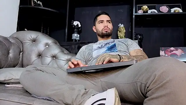 matteosantos live sex cam