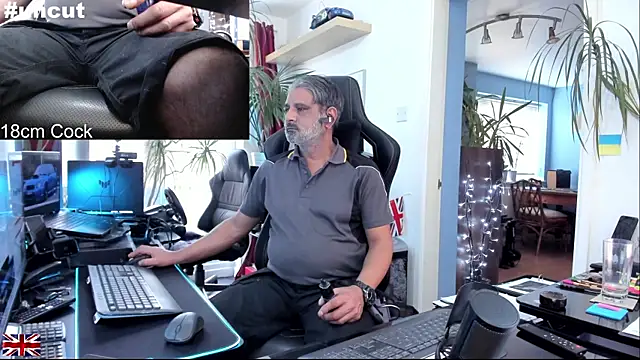 OnlineBossUK live sex cam