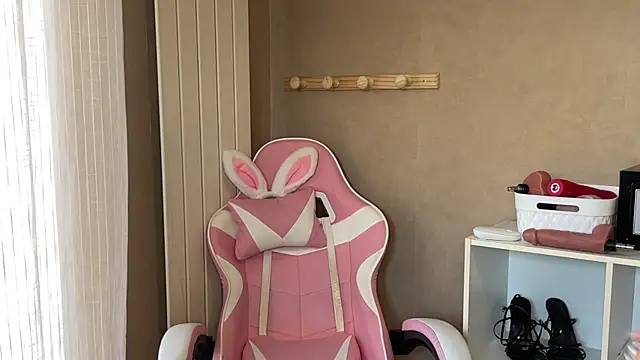 lucie_mehott live sex cam