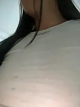 Estefanii- live sex cam