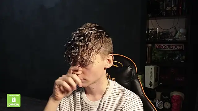 Keytaro live sex cam