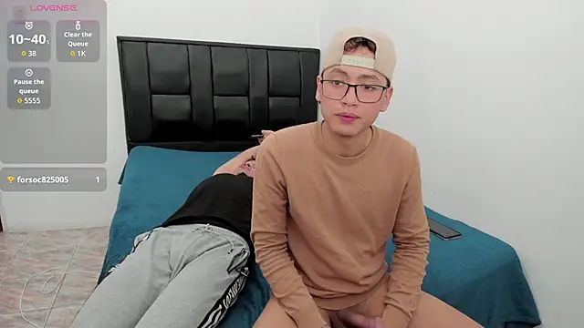 javieryalejandro live sex cam