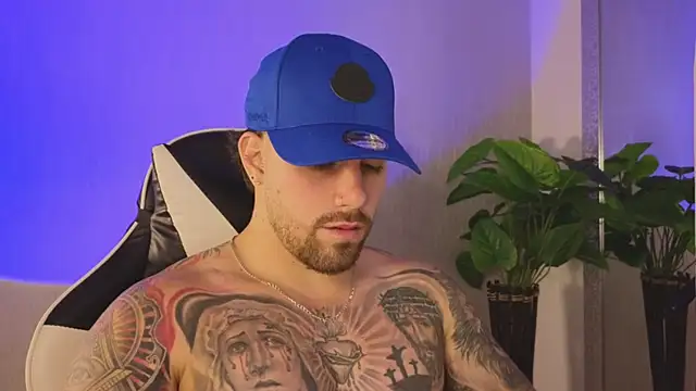 Ades_Lowe live sex cam