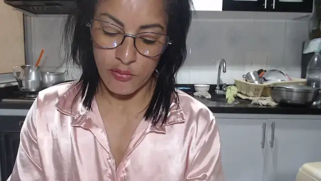 kateleyagrey live sex cam