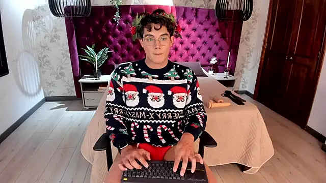 DyllanCooper live sex cam