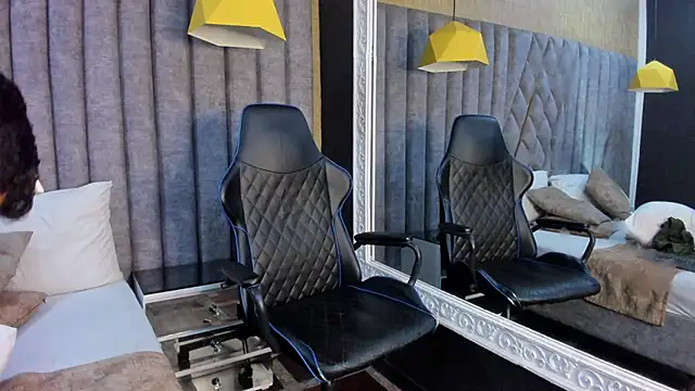 NicolaiKarav live sex cam