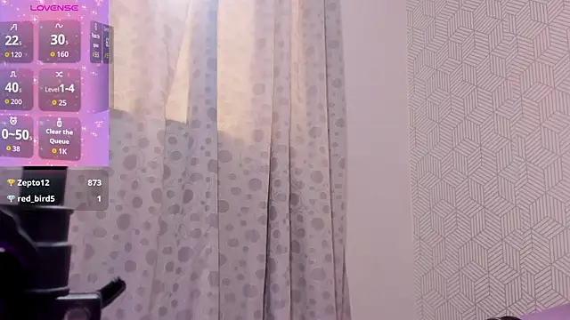 Selena_fox7 live sex cam