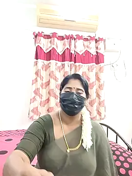 tamil-aunt live sex cam