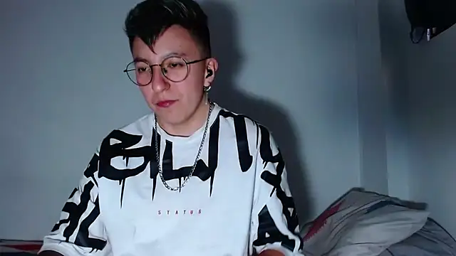 Sexyboy_666 live sex cam