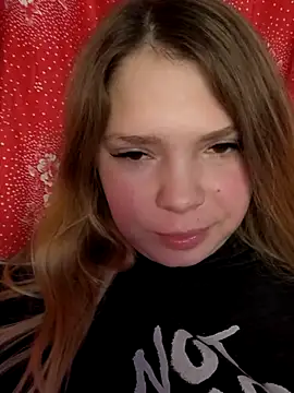 Zuli_Kiska live sex cam