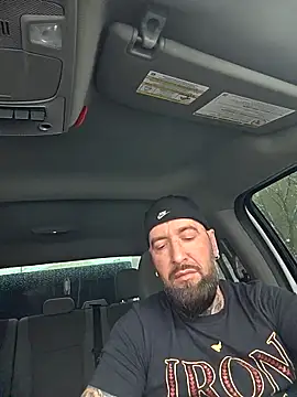 Beardedtattood live sex cam
