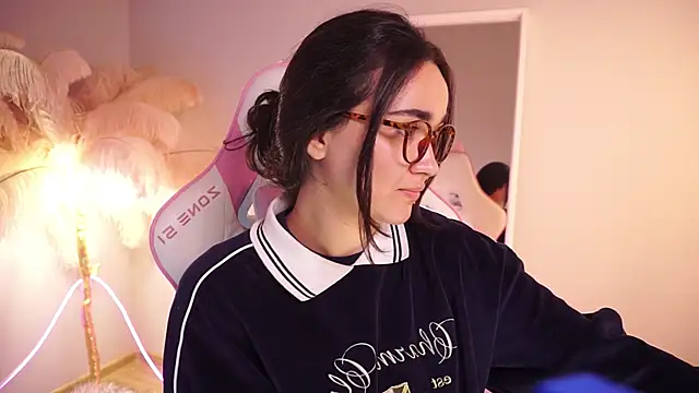 Shadow_Lotus live sex cam