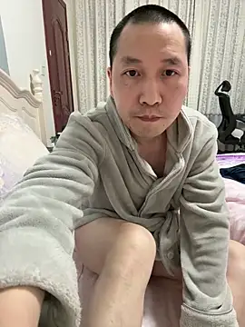 yichengm live sex cam