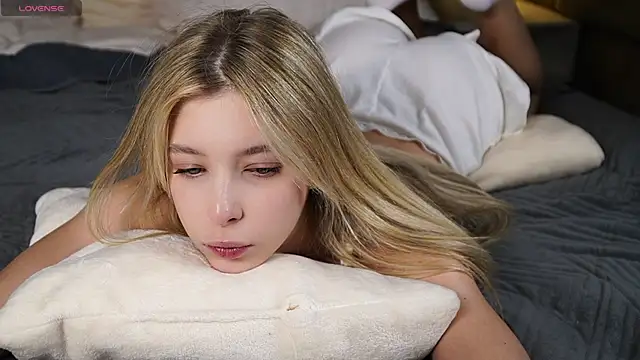 KaeliaScorch live sex cam