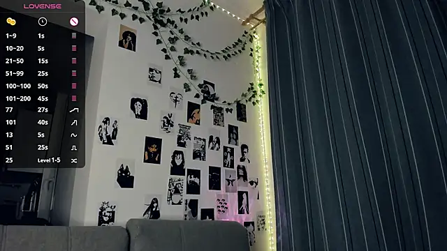 lovelyalivia live sex cam