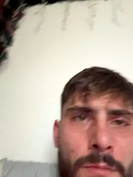 Hugo34bg live sex cam