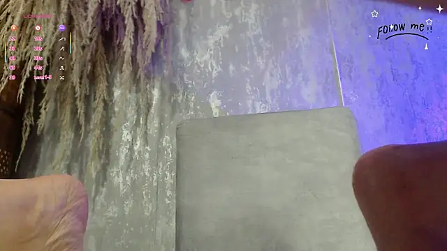 Lena_helleen live sex cam