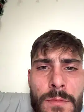 Hugo34bg live sex cam