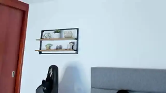 ethaanjones live sex cam