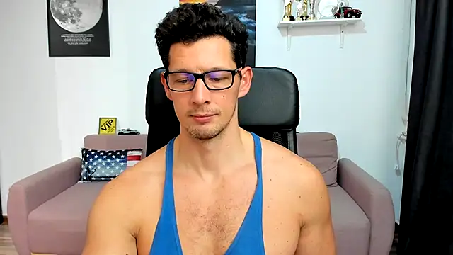 BrutusK08 live sex cam