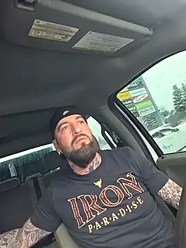 Beardedtattood live sex cam