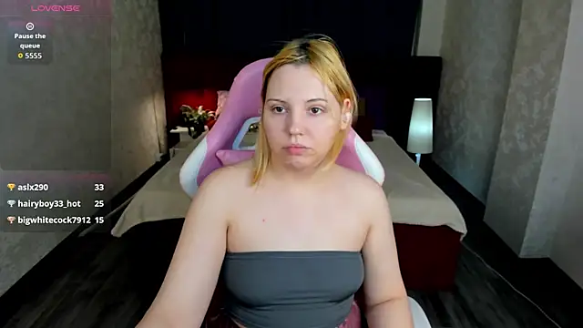 Stacy_Luv live sex cam