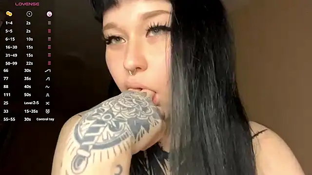 LaurenOveson live sex cam