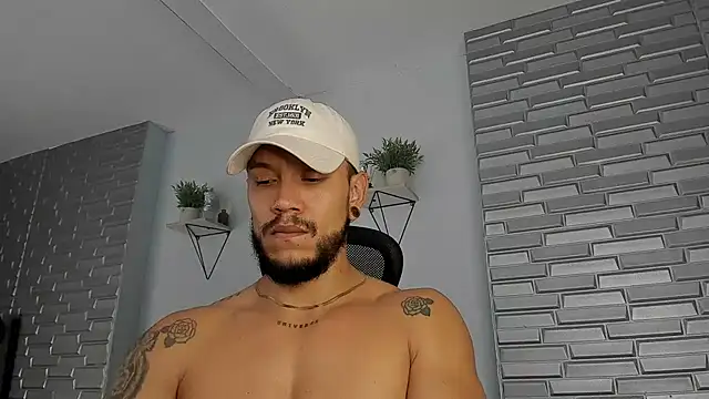 ARON_TAYLER01 live sex cam