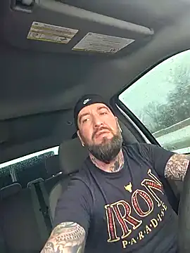 Beardedtattood live sex cam