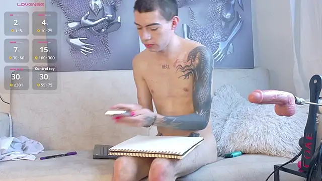 Henophiid live sex cam