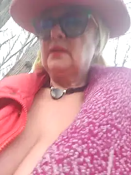 Hot-Muci live sex cam