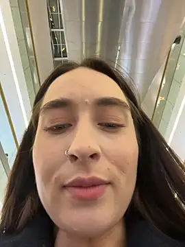 Holly_Play live sex cam